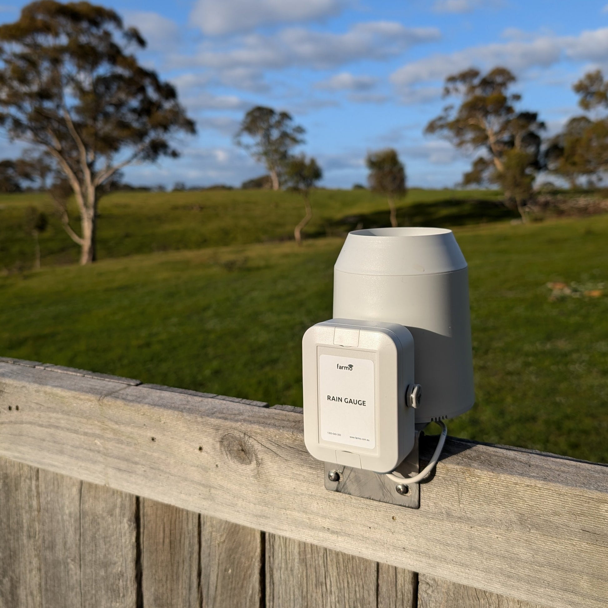 electronic rain gauge
